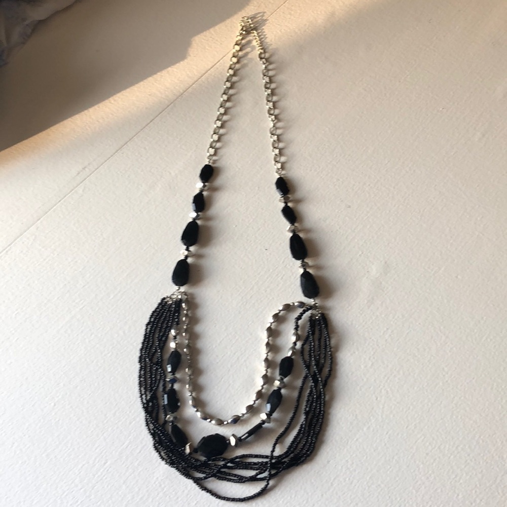 Beautiful 3 strand silver & black beaded necklace - Picture 2 of 5